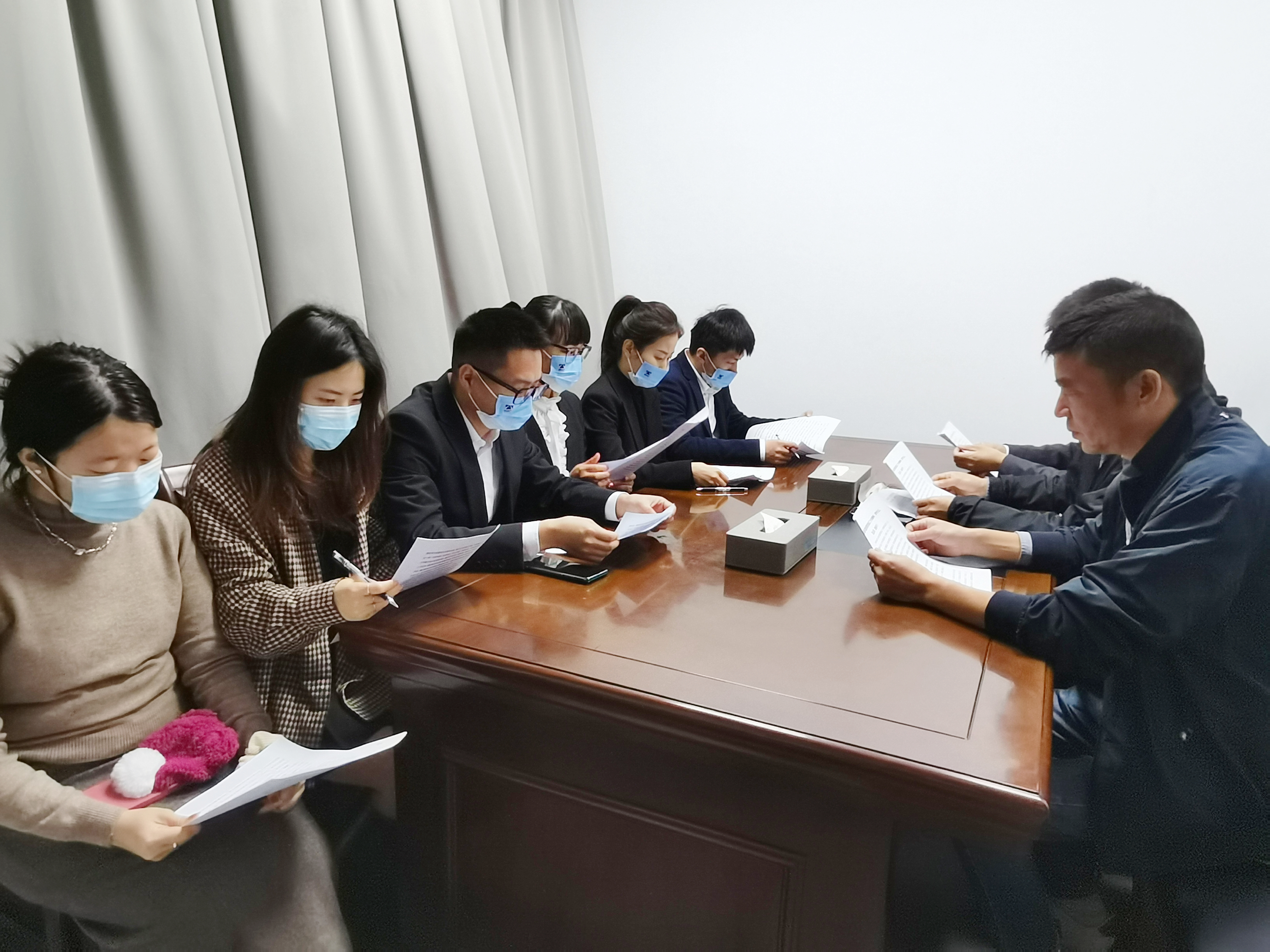 1669621645432183.jpg 圖為會(huì)議全體照,拍攝者:林佳杰.jpg