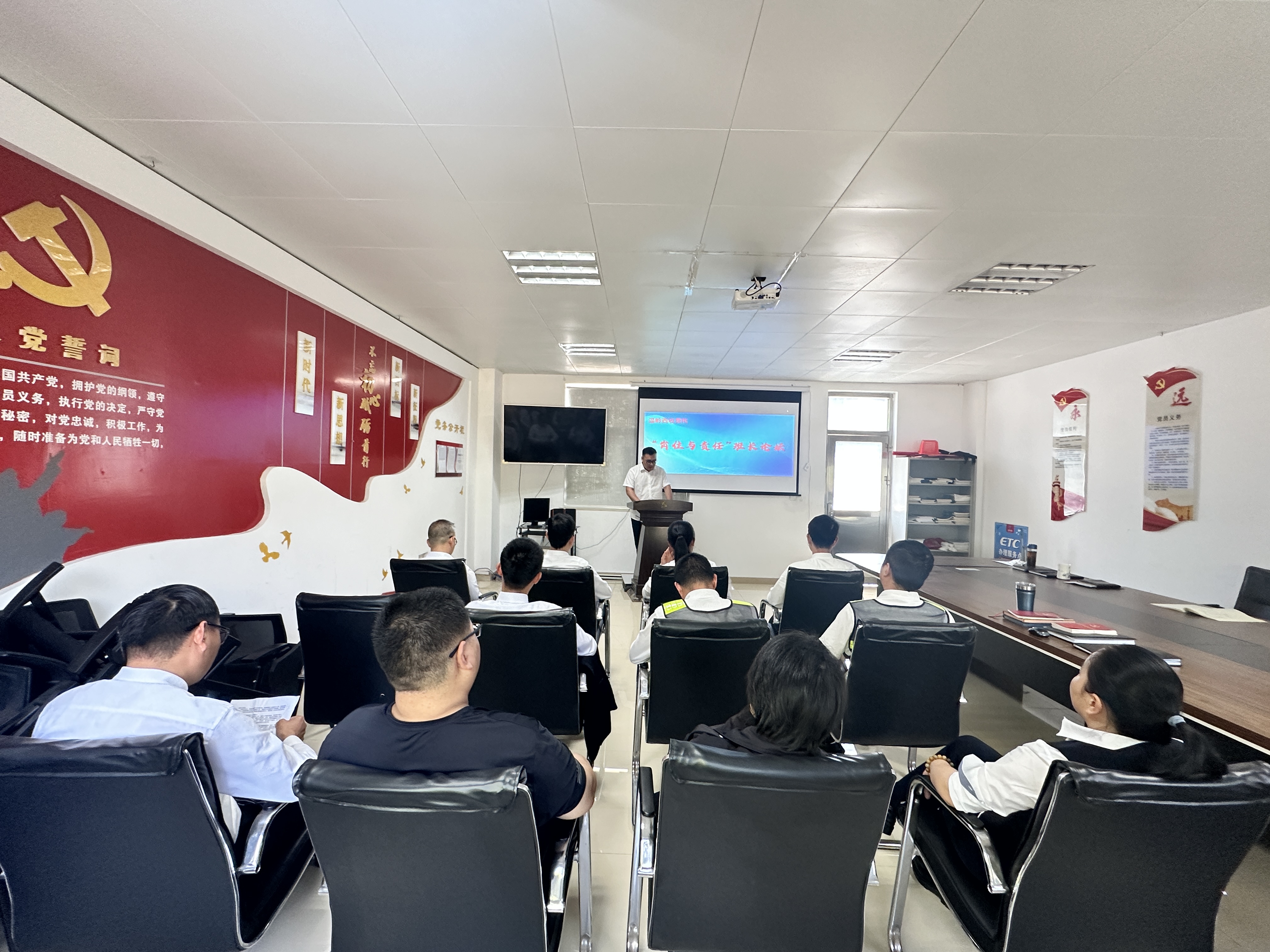 1713424375384706.jpg a4acf873e490705d7e31279805413fb.jpg